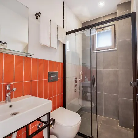 Ξενοδοχείο Italic *